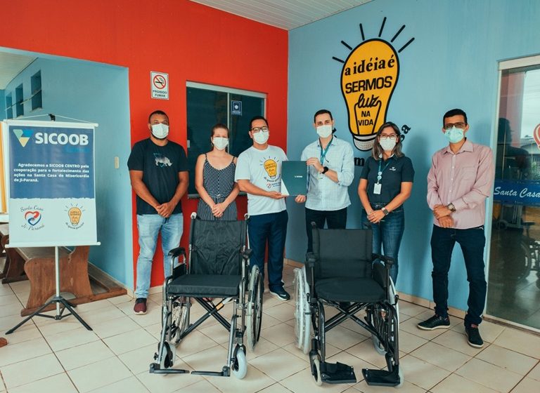  SICOOB CENTRO REALIZA DOAÇÃO DE EQUIPAMENTOS PARA A SANTA CASA DE JIPARANÁ