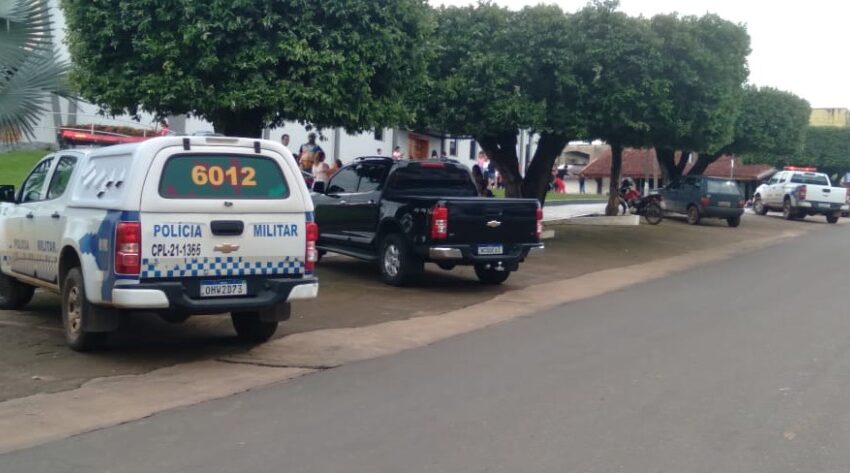  Jaru: Elemento dá trabalho para ser contido e detido pela polícia neste sábado