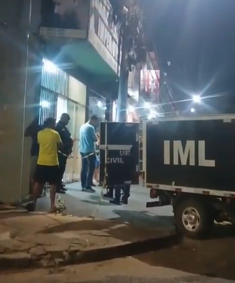  Barbeiro é morto a tiros dentro de barbearia