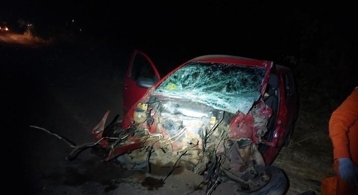  URGENTE: Acidente entre Ford Car e caminhão na BR-429 deixa uma vitima fatal
