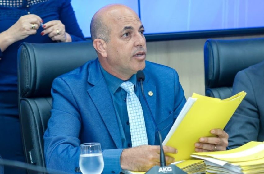  Crispin apresenta projeto para validade indeterminada de laudos médicos de deficiência permanente
