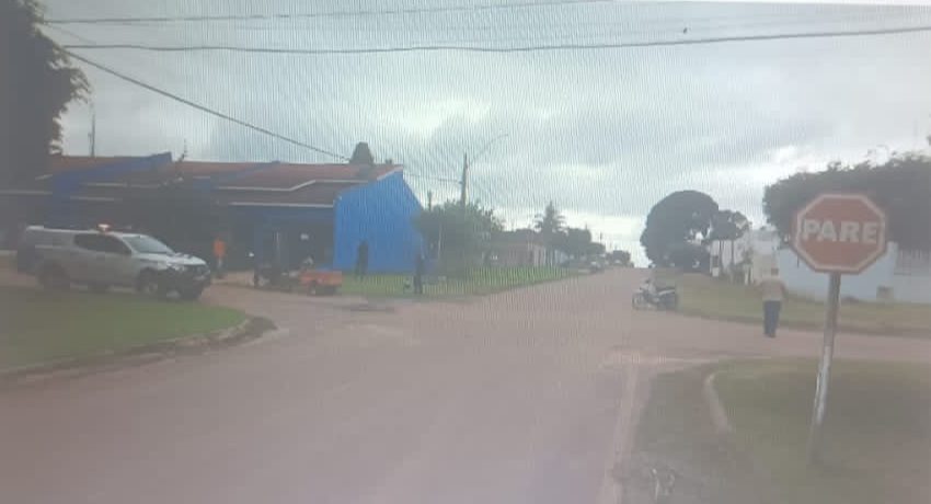  Colisão entre motocicletas deixa menor ferida em Alvorada do Oeste (RO)