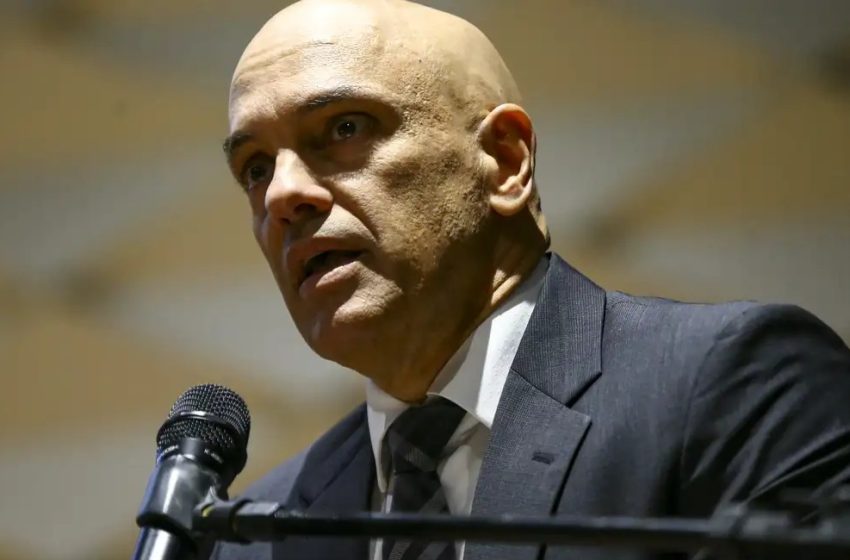  Moraes manda Google informar quem publicou minuta do golpe na internet
